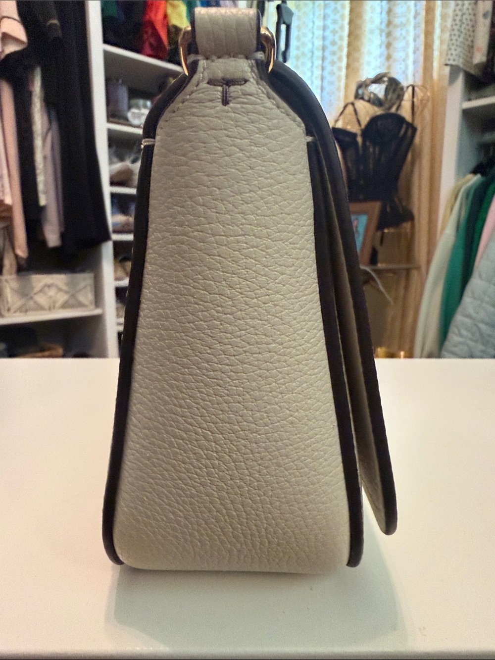 Tory Burch Thea Flap Pebbled Leather Cream Crossbody with Tassel - Picture 3 of 8